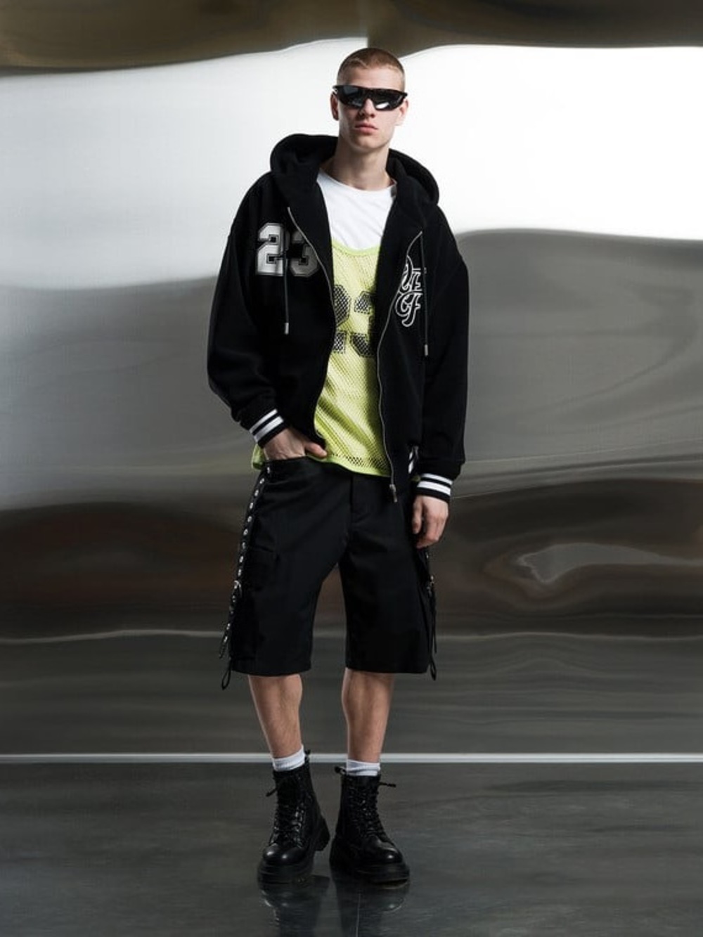 Off-White Cargo Buckle Pocket Black Cotton Grommet Shorts